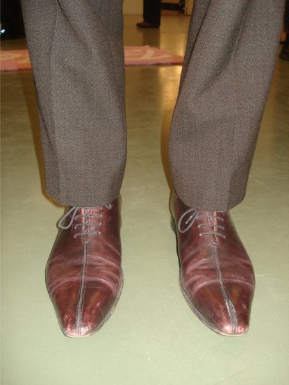 Chaussures de Morgan Labar au vernissage de l'exposition SuperBal au centre d'art Madeleine Lambert