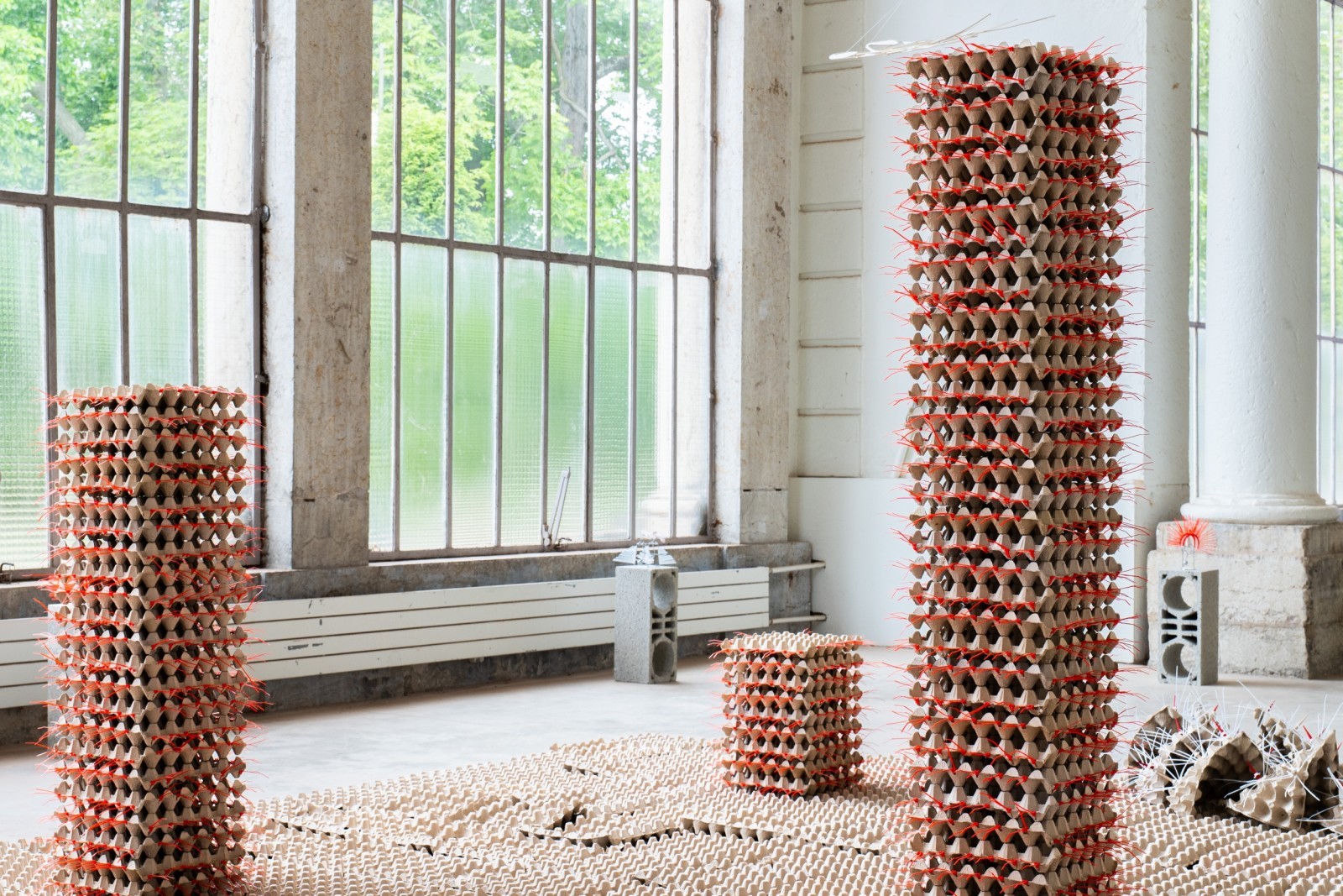 Vue de l’exposition collective Dystopie Sauvage