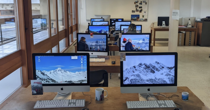 Accrochage salle informatique